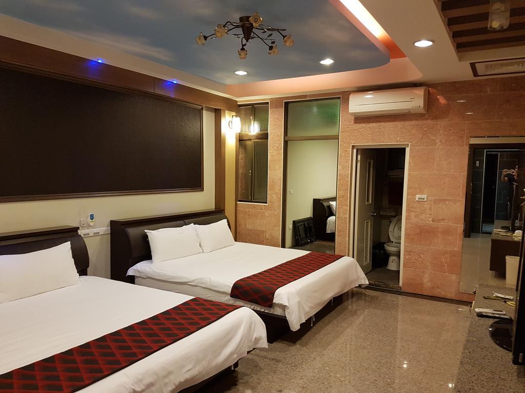 Xianfeng B&B เมืองฮวาเหลียน ภายนอก รูปภาพ