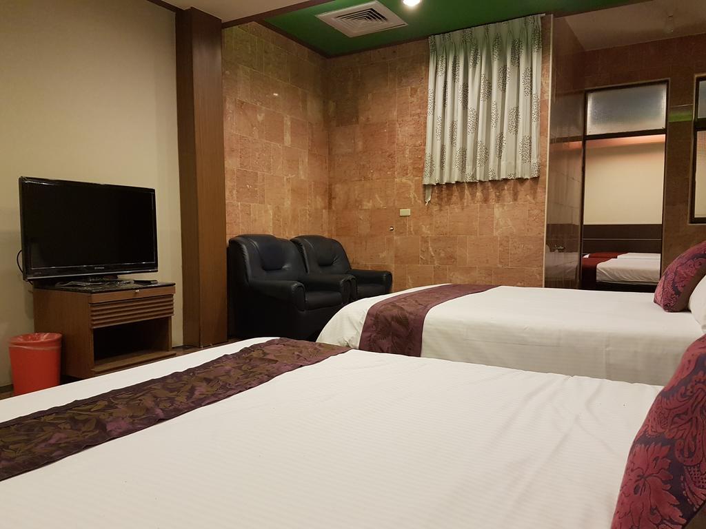 Xianfeng B&B เมืองฮวาเหลียน ภายนอก รูปภาพ